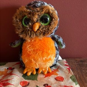 small sized halloween owl beany boo